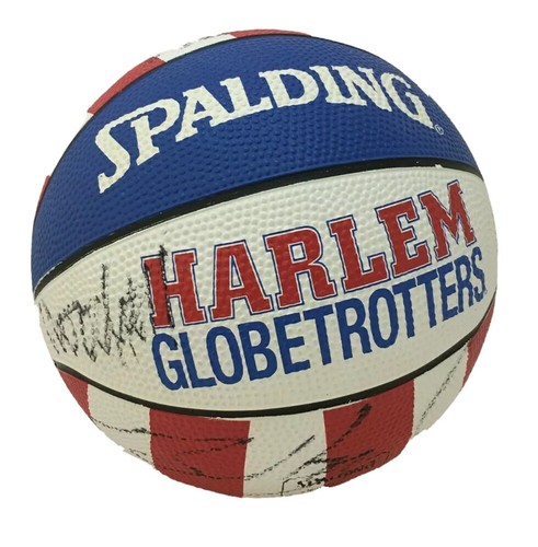 Autographed Harlem Globetrotters Basketball Spalding 8