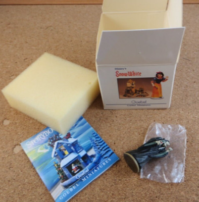 Goebel Miniature Disney's Snow White Figurine Wicked Witch 183-P In Original Box