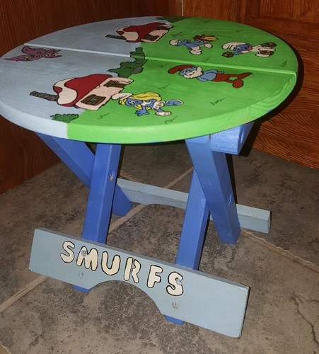 Hand-Painted Foldable Stool - Smurfs