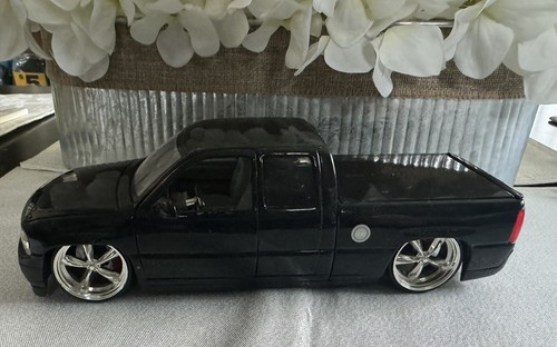JADA DUB CITY 2002 CHEVY SILVERADO 1:24 BLACK | eBay
