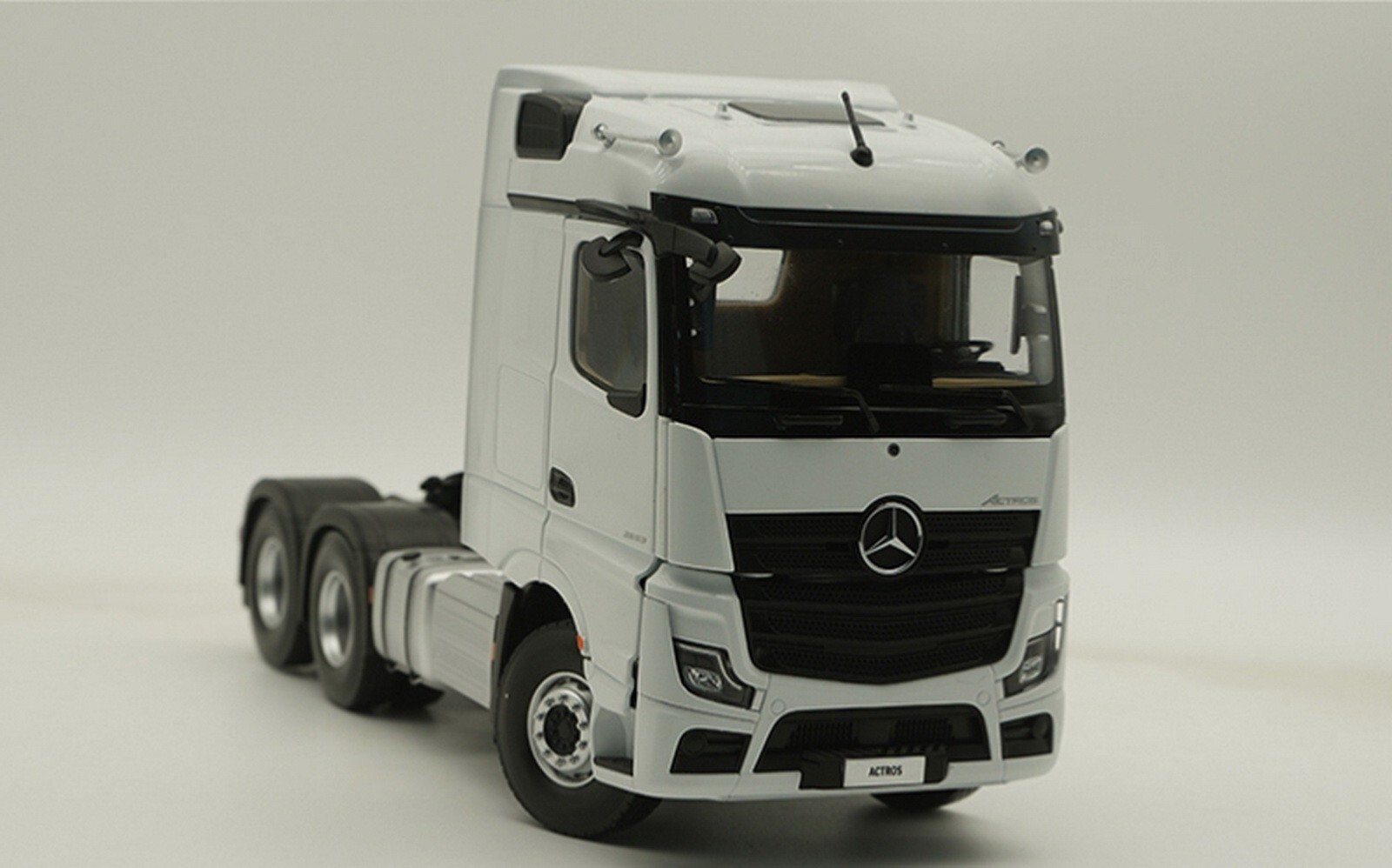 メルセデスベンツ アクトロス Actros　1/24 H147 Amazon | メルセデスベンツ アクトロス Actros 1/24 H147