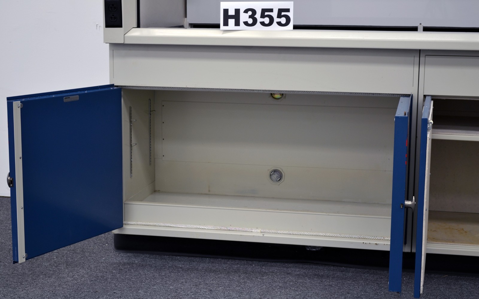 8' Laboratory Fume Hood w/ Acid & Flammable Cabinet / Fisher Hood - Used