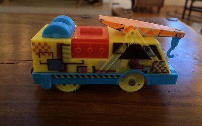 2017 Thomas & Friends TrackMaster Hyper Glow Kevin Crane Motorized Train