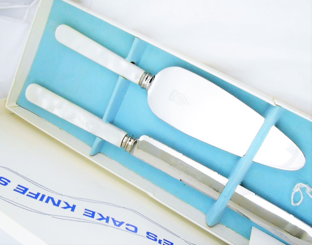 Vintage Kirk & Matz Sheffield England BRIDE'S CAKE KNIFE SET Mint in Box