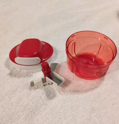 Tupperware SuperSonic Chopper Compact Dicer Red 6761C-1 Pull String New