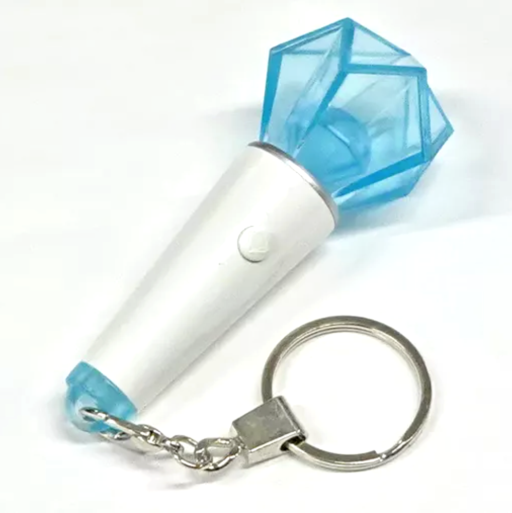アイドル SHINee FANLIGHT CAPE MINI DOLL KEY RING ktown4u.com : SHINee - FANLIGHT MINI DOLL KEY RING