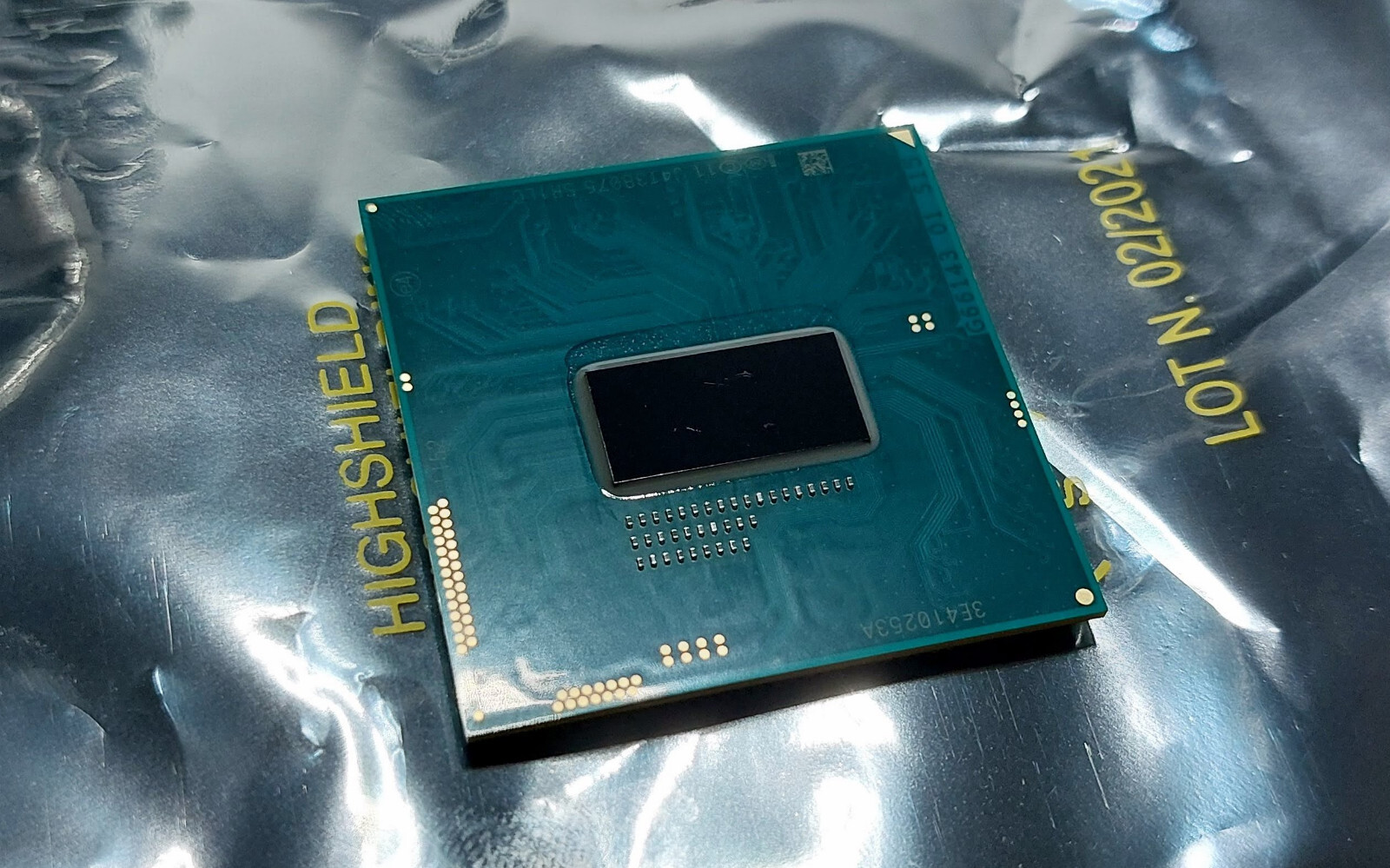 процессор intel xeon e5-2698v4. 40ghz. 40 ghz. Genuine intel r cpu 0000 3. 20ghz analog.