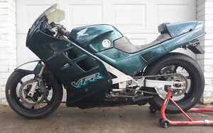 1989 Honda VFR750F RC24 Period 6 log booked race track / road bike