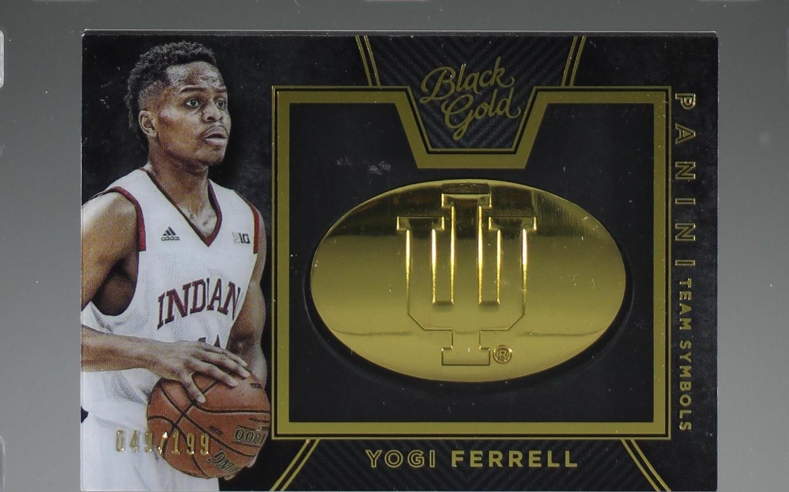 2016-17 Panini Black Gold Collegiate - Yogi Ferrell #15