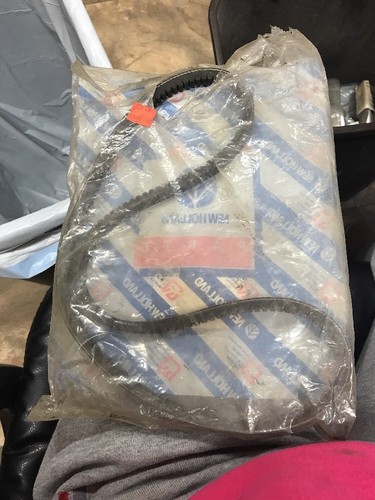 New Holland 81877549 Belt