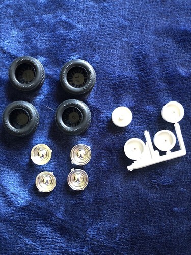 AMT/ERTL '53 FORD TRUCK JUNKYARD PARTS #6487- CUSTOM RIMS&TIRES ONLY- NEW PARTS!