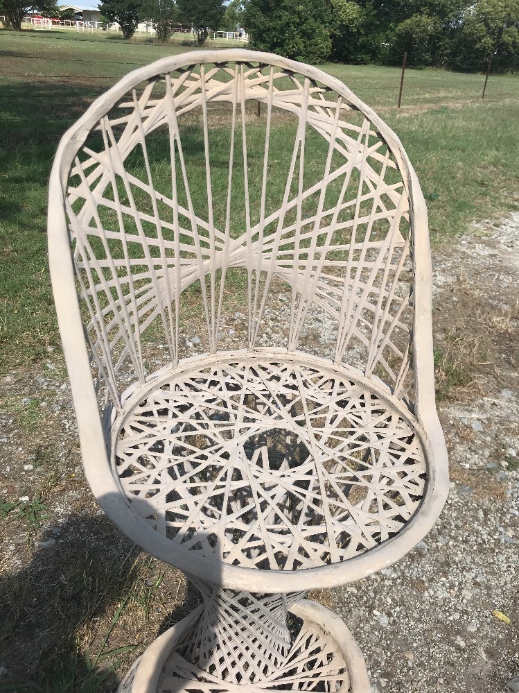 Vintage Single MCM  Russell Woodard Fiberglass Outdoor Patio Bar Stool Chair