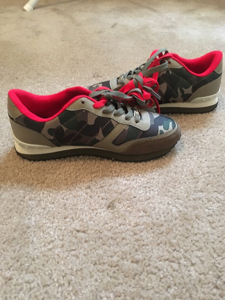 Baby Phat Women�s Fashion Sneakers Tennis Shoes Sz 7.5