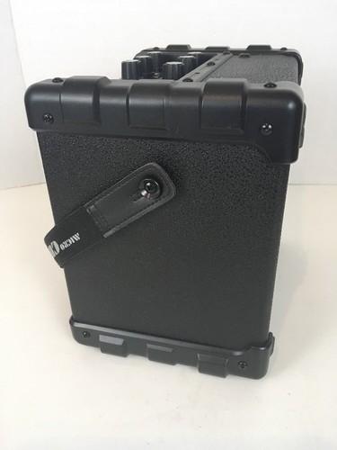 ROLAND MICRO CUBE Battery-Powered Amplifier