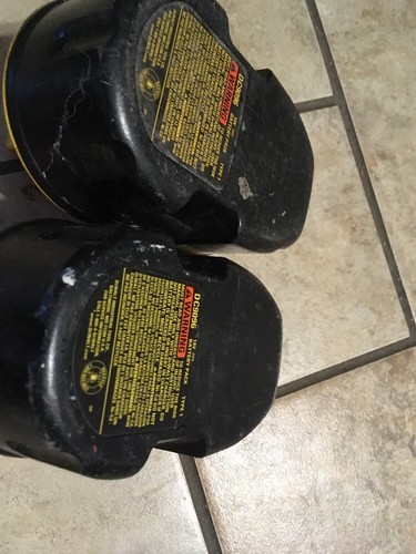 DeWalt  DC9096 XRP 18V Battery Packs for Parts or Repair, Lot of 2