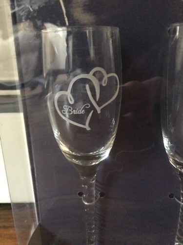 NEW Wilton Bride Groom Wedding Toasting Glasses Champagne Flutes