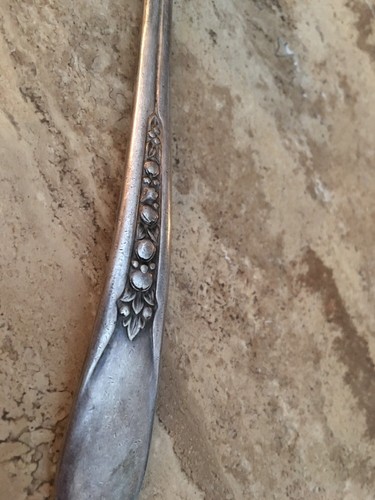 6 VINTAGE WM ROGERS ORIGINAL SILVER PLATE 6