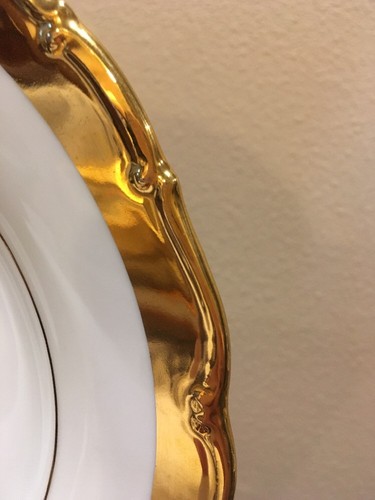 Gold Trim Plate Queen Elizabeth Silver Jubilee 1977 + Royal Family Album 1979