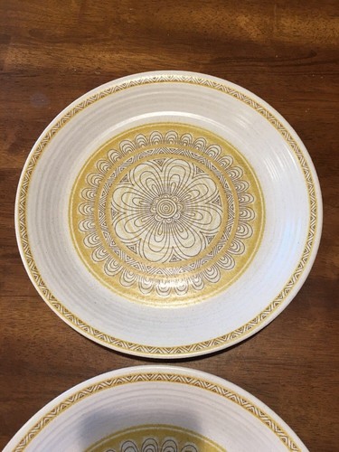 2 Franciscan Hacienda Gold Dinner Plates Earthenware 10 3/4