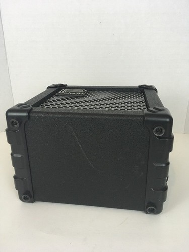 ROLAND MICRO CUBE Battery-Powered Amplifier