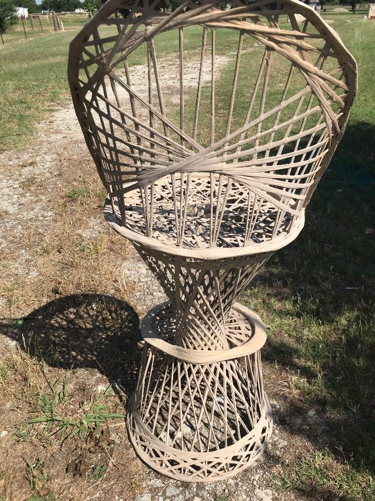 Vintage Single MCM  Russell Woodard Fiberglass Outdoor Patio Bar Stool Chair