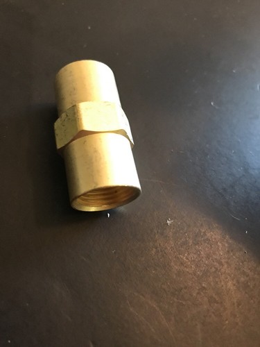 25 Per Pack AW-430 CGA-032 Right Hand Threaded Female Coupler AA