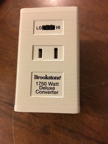 Brookstone Deluxe International Electricity Dual Converter Travel Set