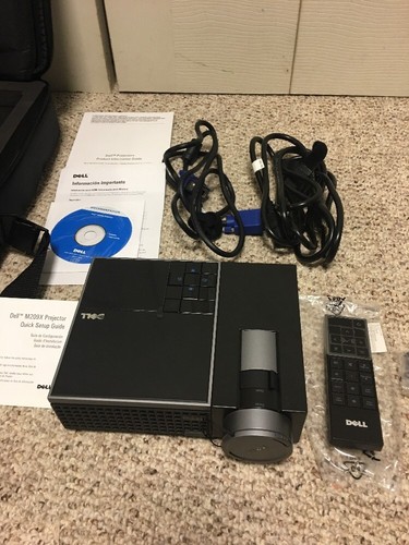 Dell M209X Projector In Case With Remote, Manuals & Cords