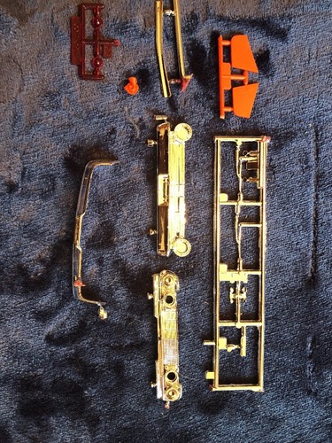 REVELL HOTROD RUSS DAVIS FORD THUNDERBOLT JUNKYARD ONLY-BODY, HOOD, GLASS,CHROME