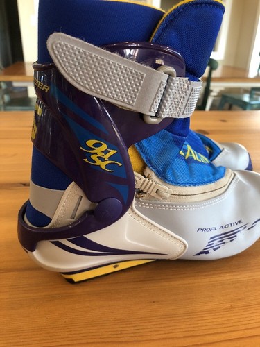 Salomon Profil Active 9.1SC Energyzer Us Mens 6 Women’s 7 Ski Skiing Boots EU 38