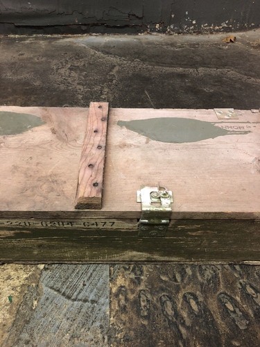 Vintage Wooden Rectangle Ammunation/Artillery Box w/Lid 32”x12”