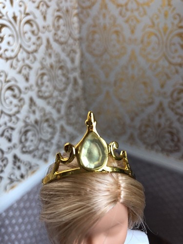 Belle Beauty Beast Yellow Gem Gold Crown Tiara Queen Princess Barbie Disney Dollのebay公認海外通販 セカイモン