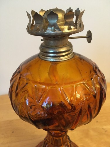 Vintage Amber Oil Farm Lamp 11