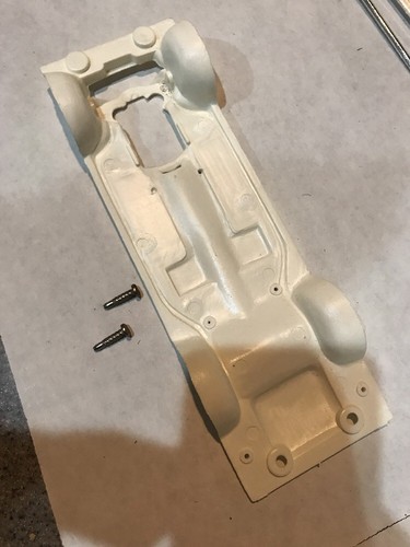 MPC 1969 PONTIAC GRAND PRIX ORIGINAL SCREW CHASSIS! NOS! KIT#2169! CIRCA 1969!