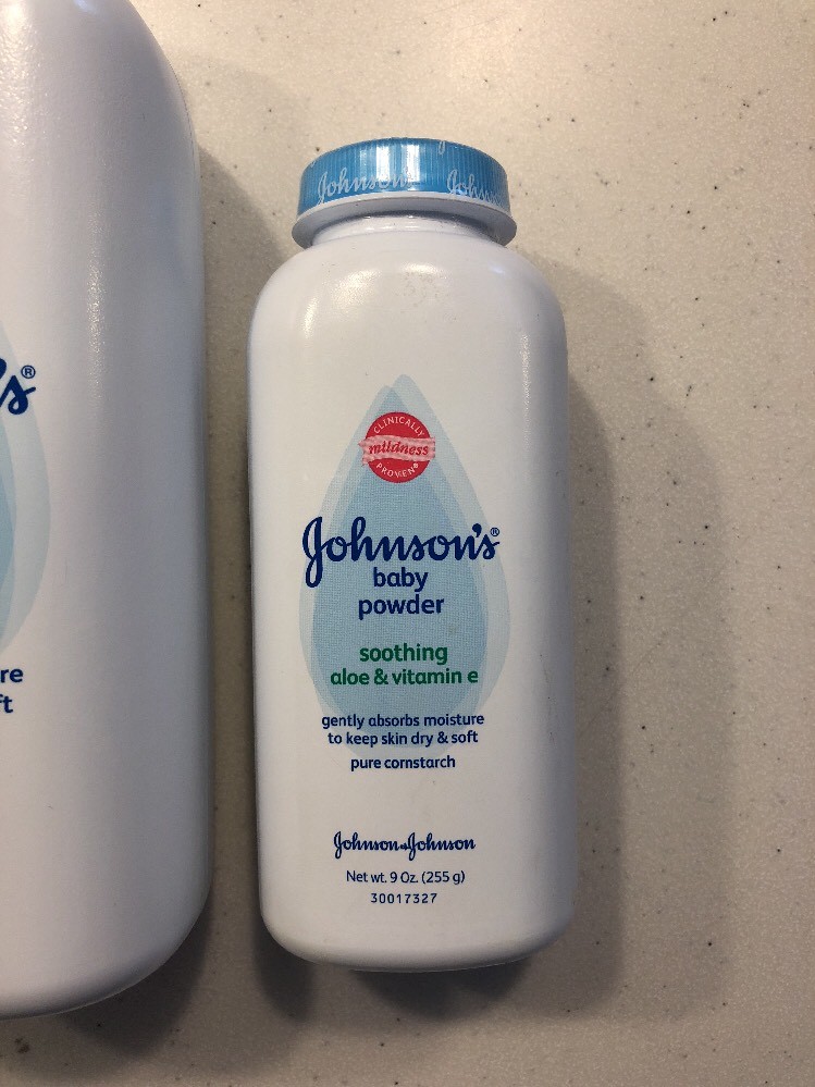 Johnson and Johnson Baby Powder Vitamin E Aloe Diaper Rash LOT of 3- 40 OZ Total