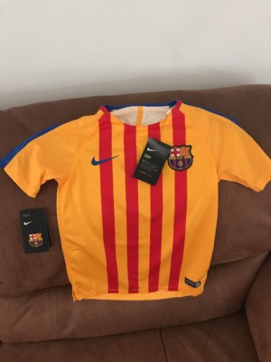 Nike FC Barcelona  LFP  soccer/futbol Jersey New With Tags Size Small youth