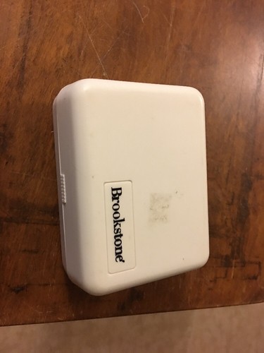 Brookstone Deluxe International Electricity Dual Converter Travel Set