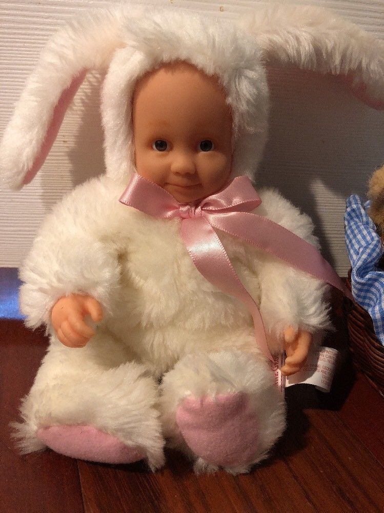 Lot Of 2 Anne Geddes Dolls 2005 White Bunny 2002 Bear In Basket Plush