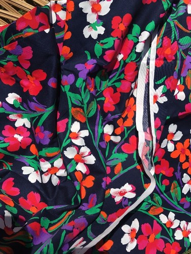 Fabric Cranston Print Works Schwartz Liebman Multi Colors Floral Cotton  USA 2.5