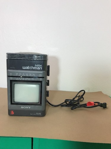Sony MEGA Watchman FD-500 Portable B&W TV FM/AM Radio Vintage TESTED VGC