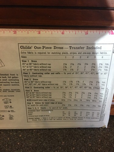 3846 Smocked SIMPLICITY c.1950s - DRESS - GIRLS Size 4 2 Dresses