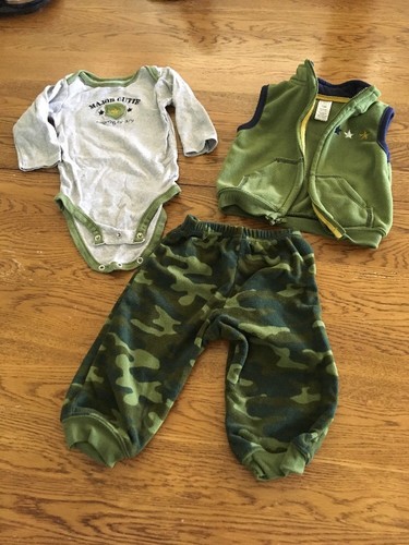 Very Good Condition Boys 12 Mth  Long Sleeve Outfits Lot Of 8 Plaid, Camo & Dino