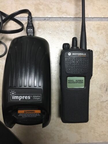 MOTOROLA XTS1500 1.5 UHF R1 380-470mhz P25 Digital Radio