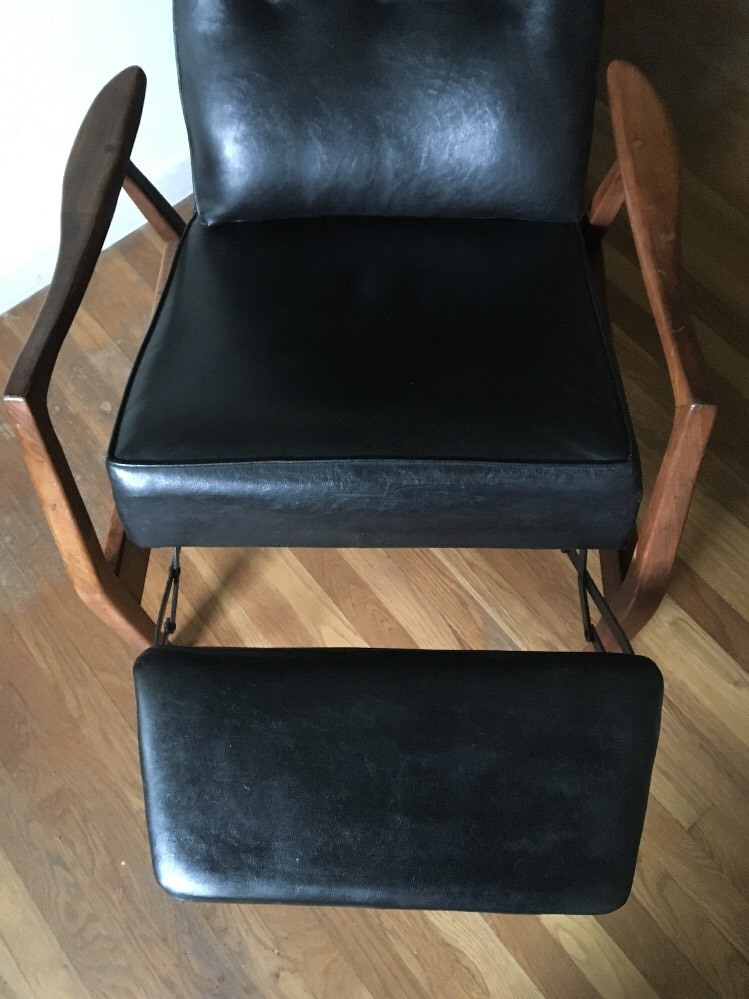 MILO BAUGHMAN James Incorporated Thayer Coggin Mid Century Black Recliner Chair