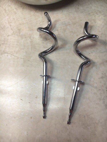 Oster Planetary Model 2384  Large + Small Bowl + DOUGH HOOKS + BEATERS