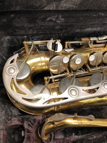 Vito Saxaphone With Case & Mouthpiece 065504 Made In Japan!