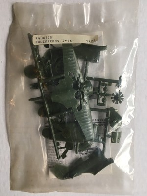Revell Hasegawa  Russian Polikarpov I16 172 scale model Kit No Box