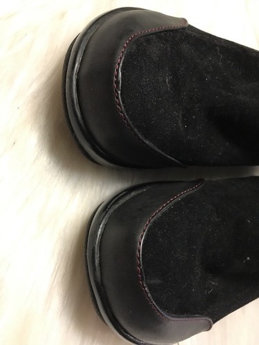 Jambu Womans size 7 Slip-On Wedge  JBU Black Adventure One Suede Adventure