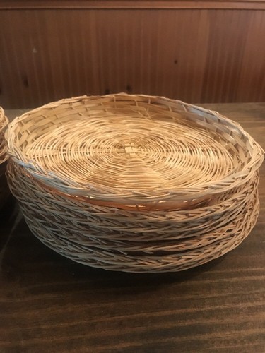 Wicker Rattan Woven Paper Plate Holders Lot Of 15 Picnic BBQ Camping Tiki