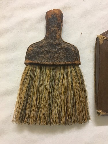 VINTAGE KIPPY KIT BRUSH RAILROAD PULLMAN - BARBER - VALET CLOTHES SHOE BRUSH